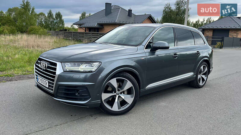 Audi Q7 (2017)