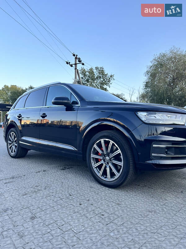 Audi Q7 (2016)
