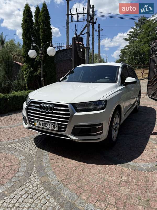 Audi Q7 (2017)
