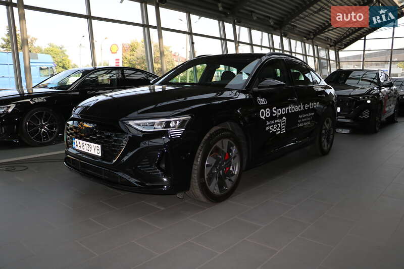Audi Q8 e-tron (2024)