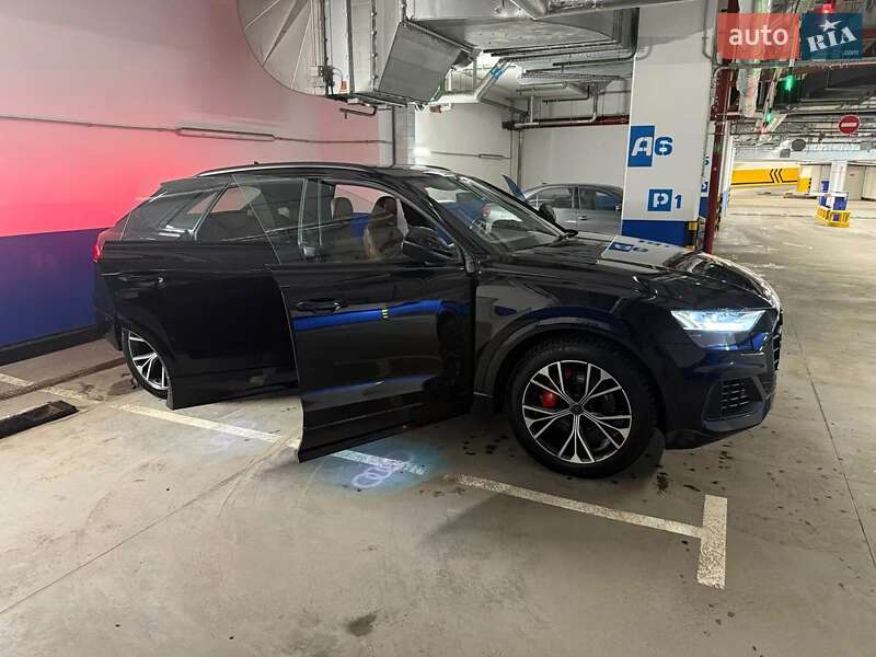 Audi Q8 (2019)