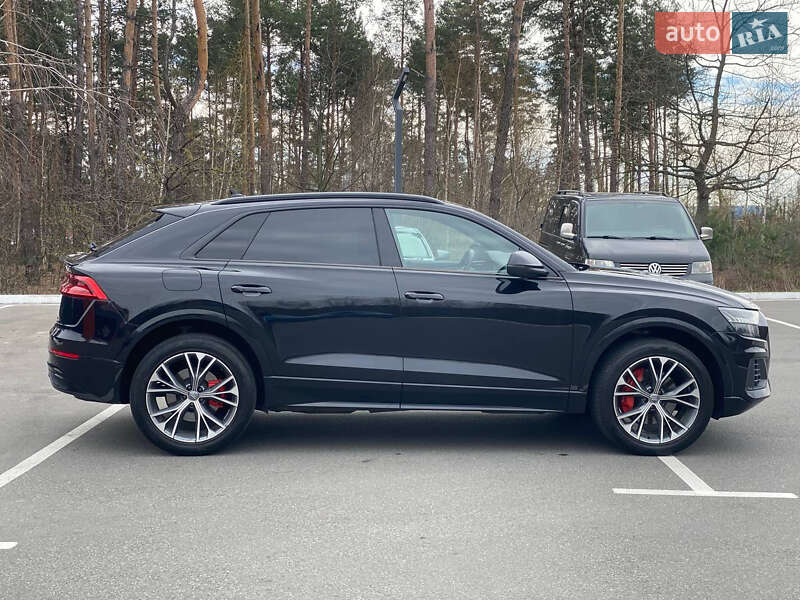 Audi Q8 (2019)