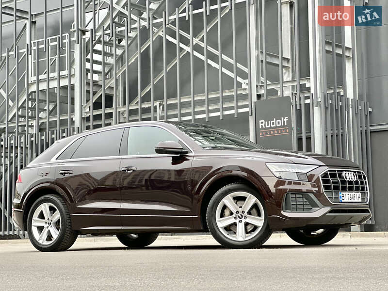 Audi Q8 (2021)