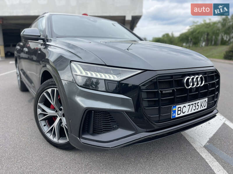 Audi Q8 (2020)