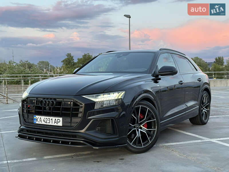 Audi Q8 (2020)