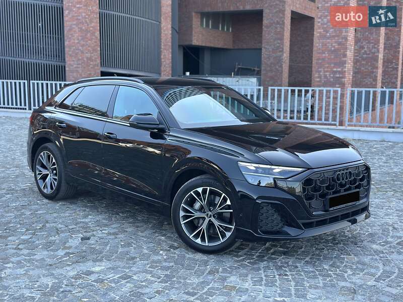 Audi Q8 (2024)
