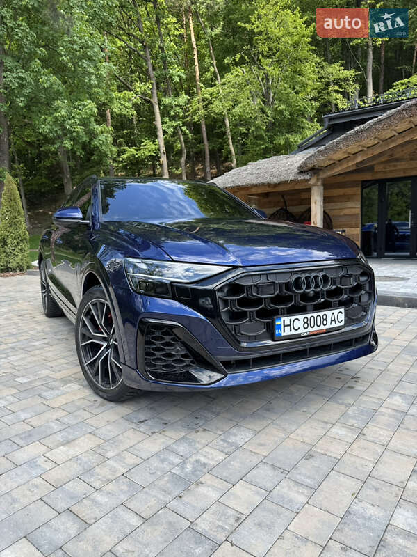 Audi Q8 (2019)