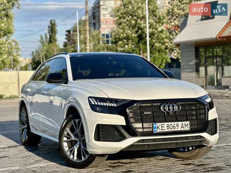 Audi Q8 (2020)