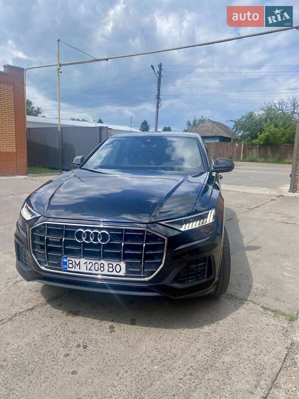 Audi Q8 (2020)