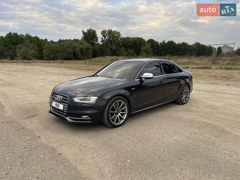 Audi S4 (2013)
