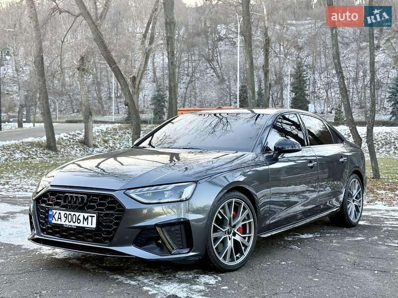 Audi S4 (2023)