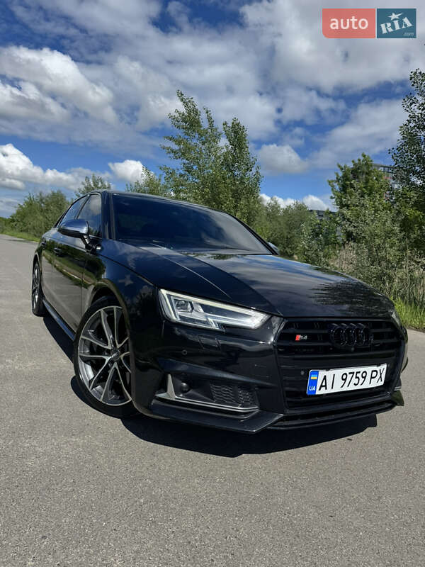 Audi S4 (2017)
