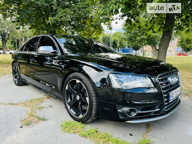 Audi S8 (2013)
