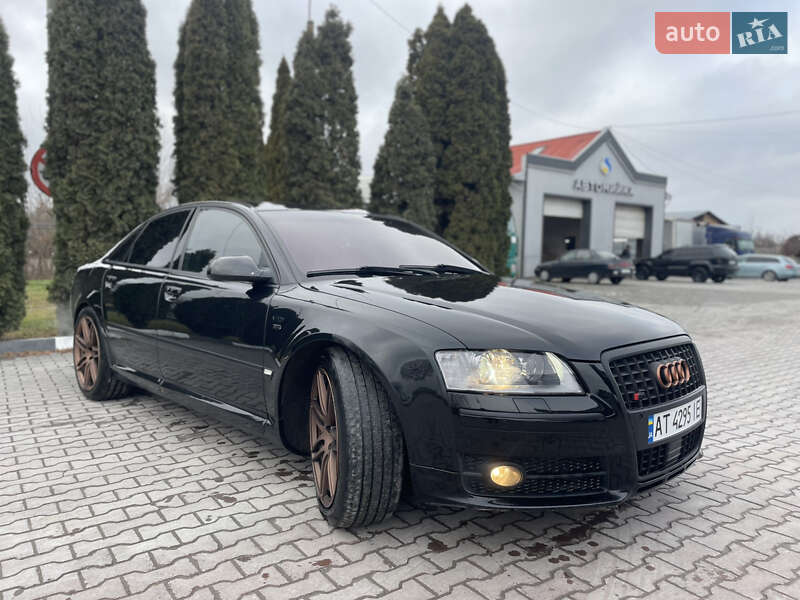 Audi S8 (2007)