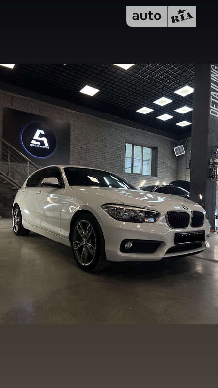 Bmw 1 series (2017)