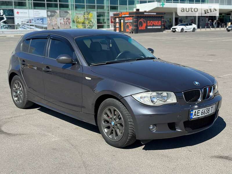 Bmw 1 series (2006)