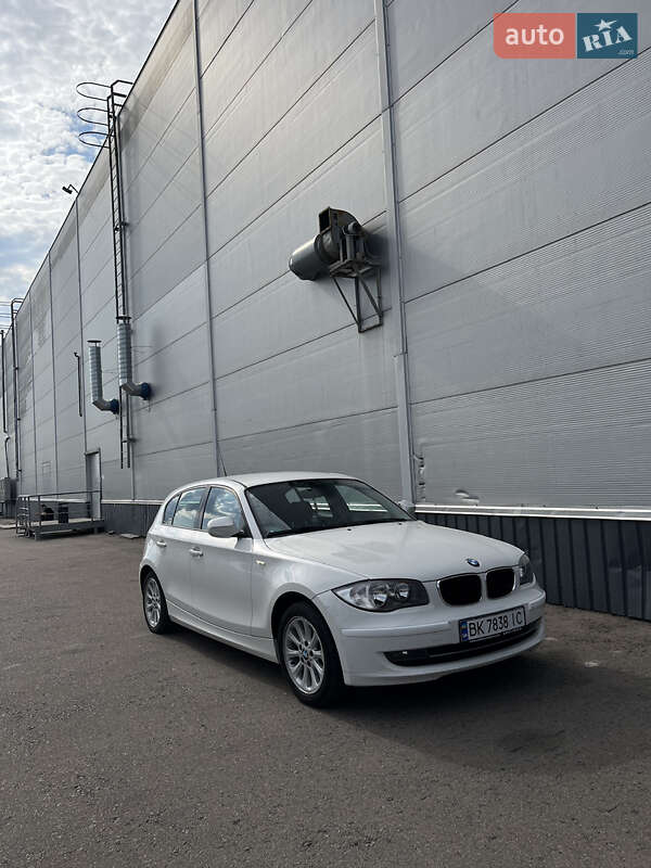 Bmw 1 series (2009)
