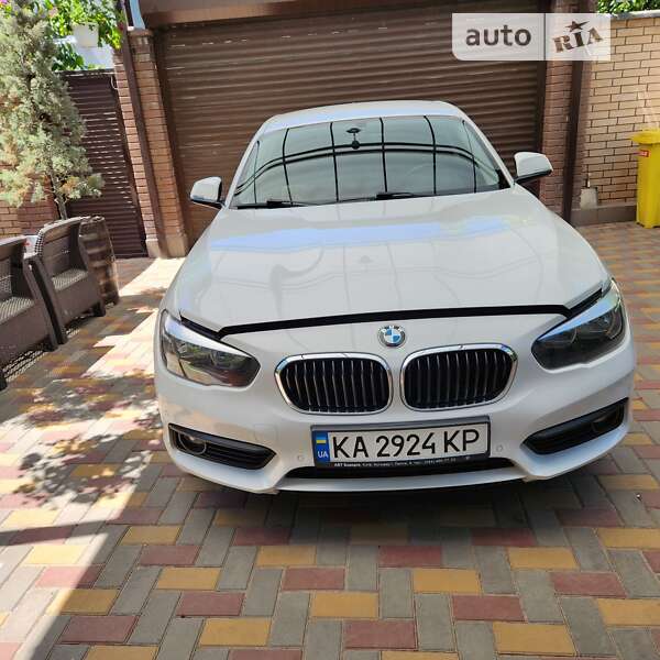 Bmw 1 series (2017)