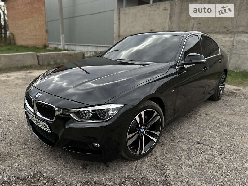 Bmw 330xi (2018)