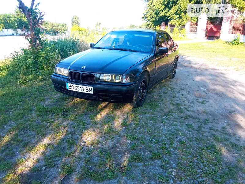 Bmw 325 (1993)