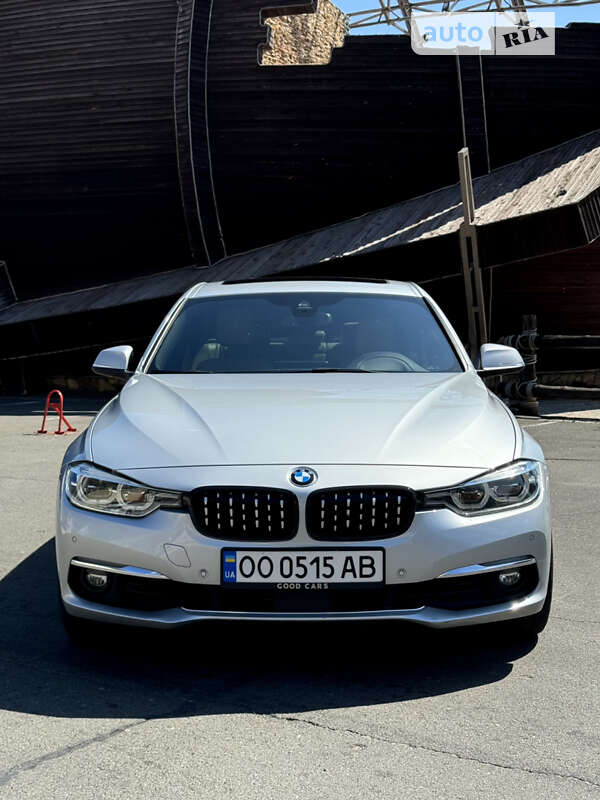 Bmw 330e (2016)