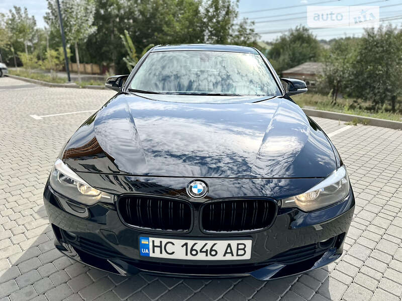 Bmw 320i xdrive (2016)