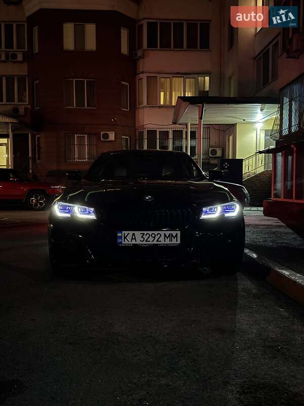Bmw 330xi (2019)