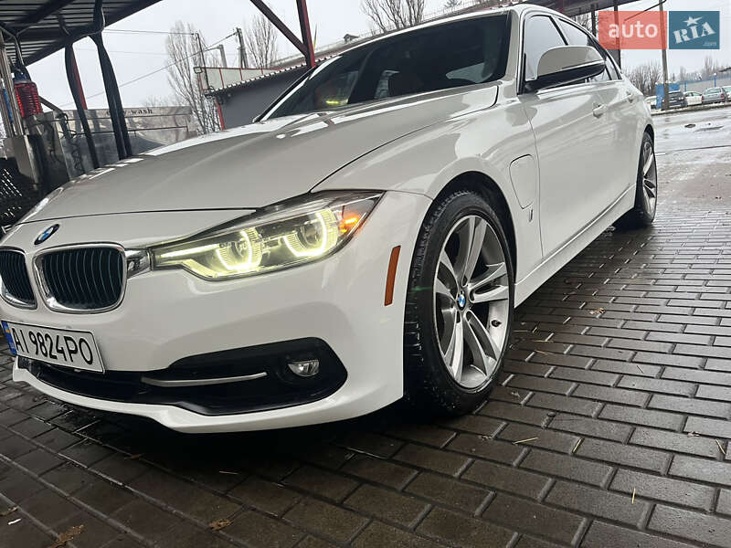 Bmw 330e (2018)