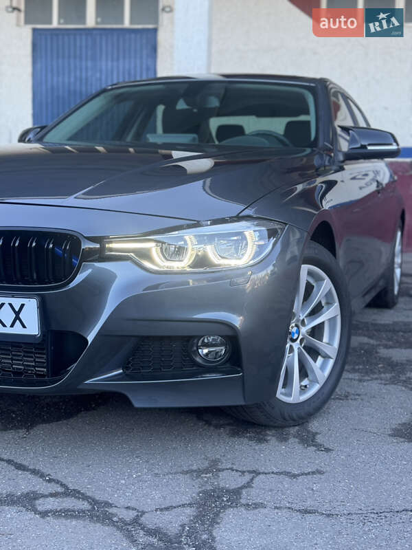 Bmw 3 series (2017)