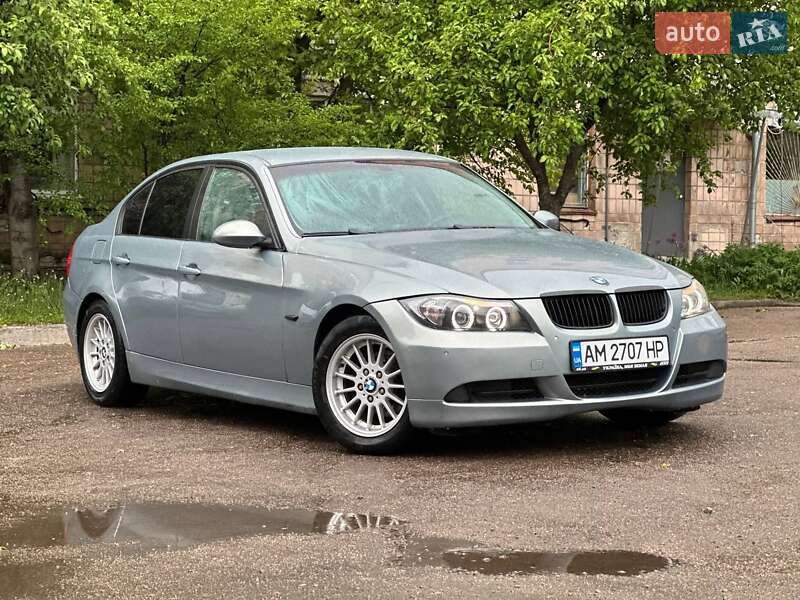 Bmw 3 series (2005)