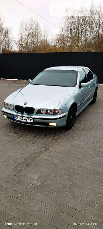 Bmw 528 (2000)
