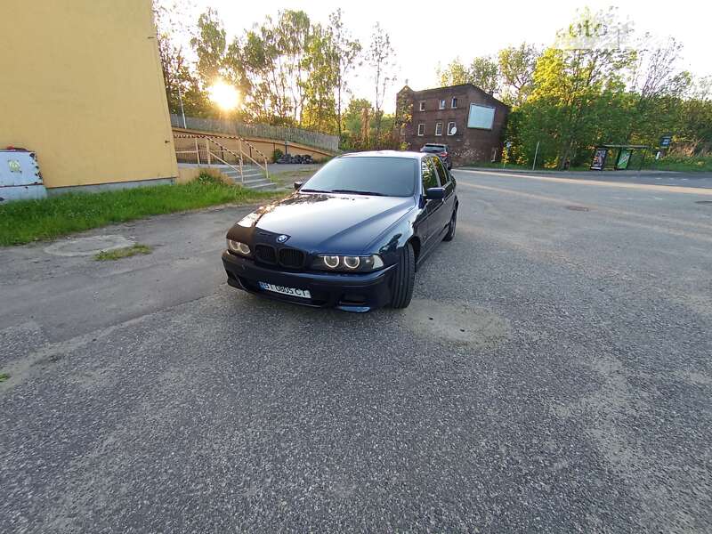 Bmw 528 (1998)