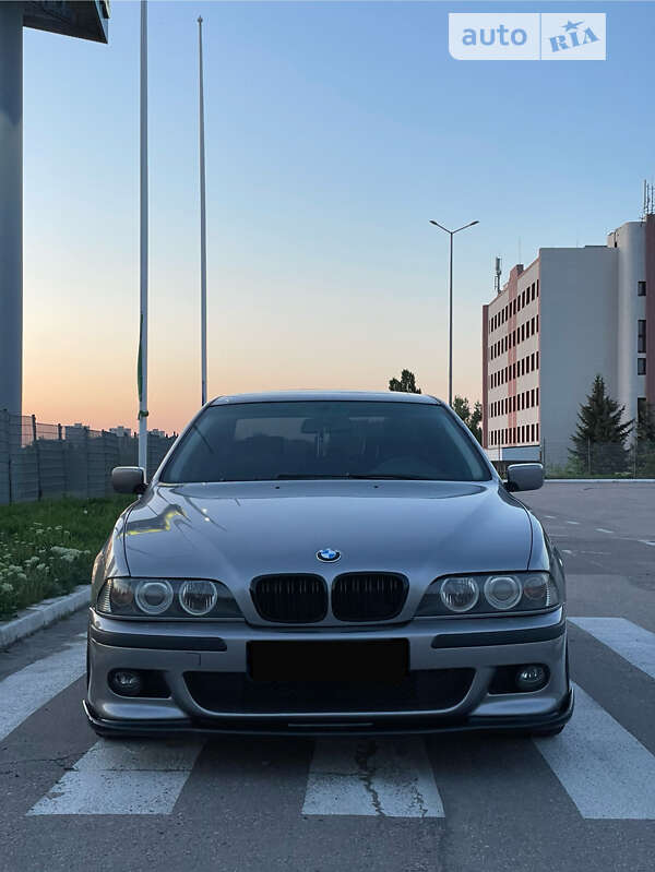 Bmw 528 (1998)