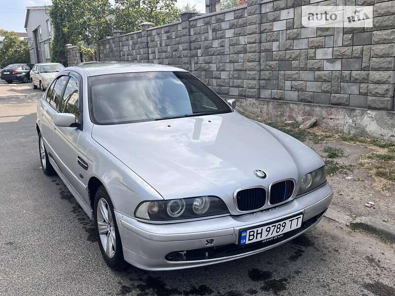 Bmw 520i (2001)