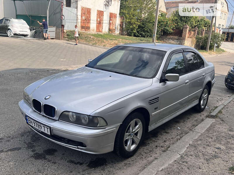 Bmw 520i (2001)