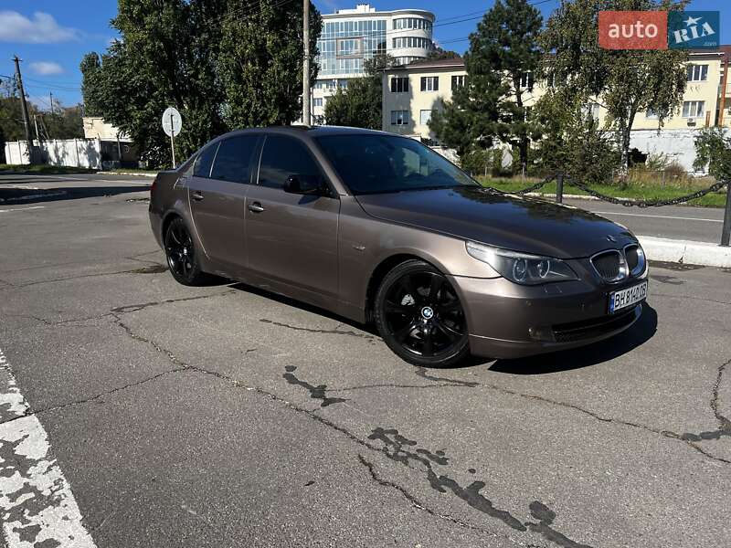 Bmw 523i (2006)