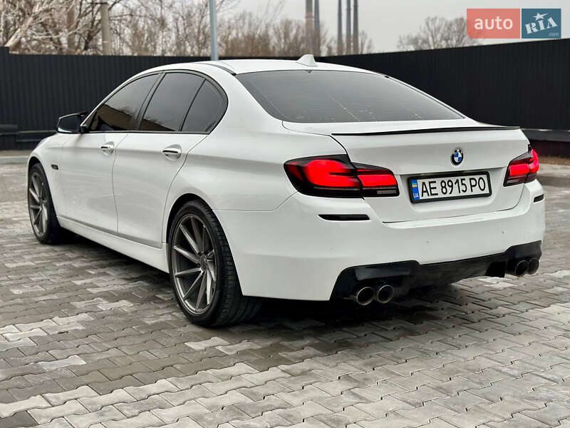 Bmw 520i (2012)