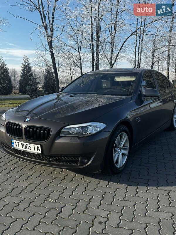Bmw 528i (2012)