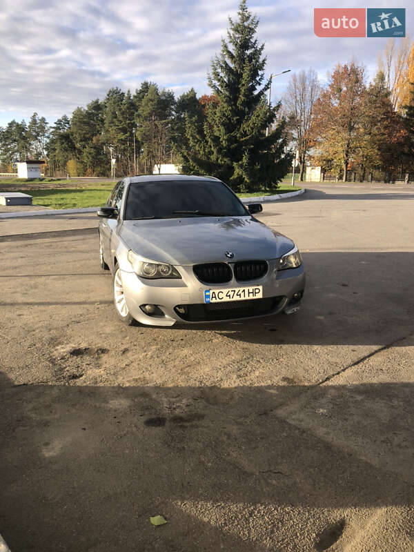 Bmw 530 (2003)