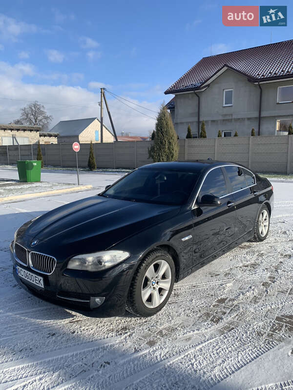 Bmw 528i (2011)