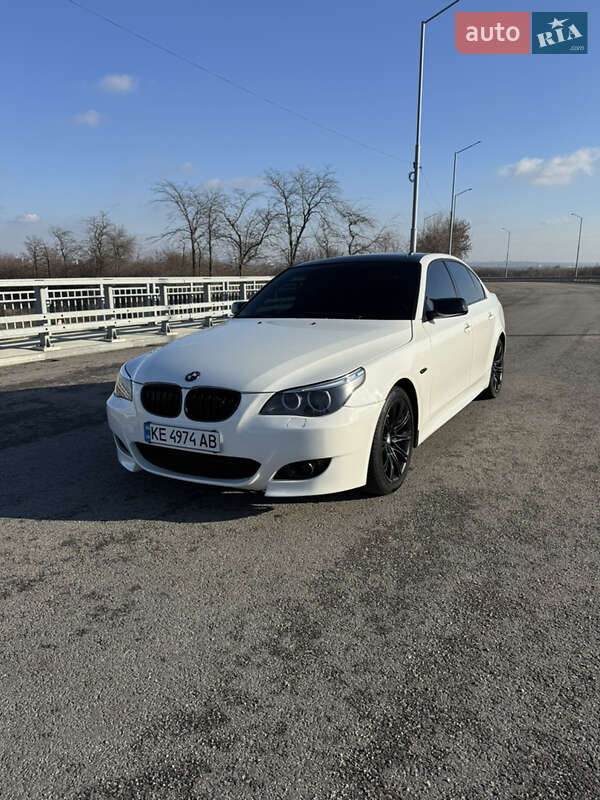 Bmw 530i (2006)
