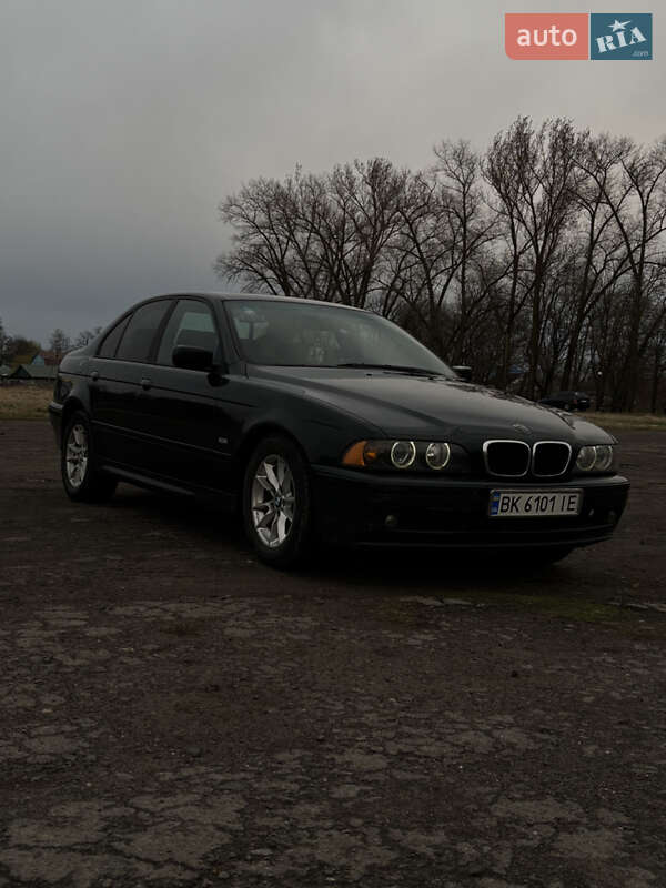 Bmw 5 series (2000)