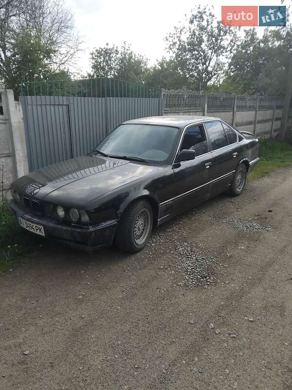 Bmw 5 series (1990)