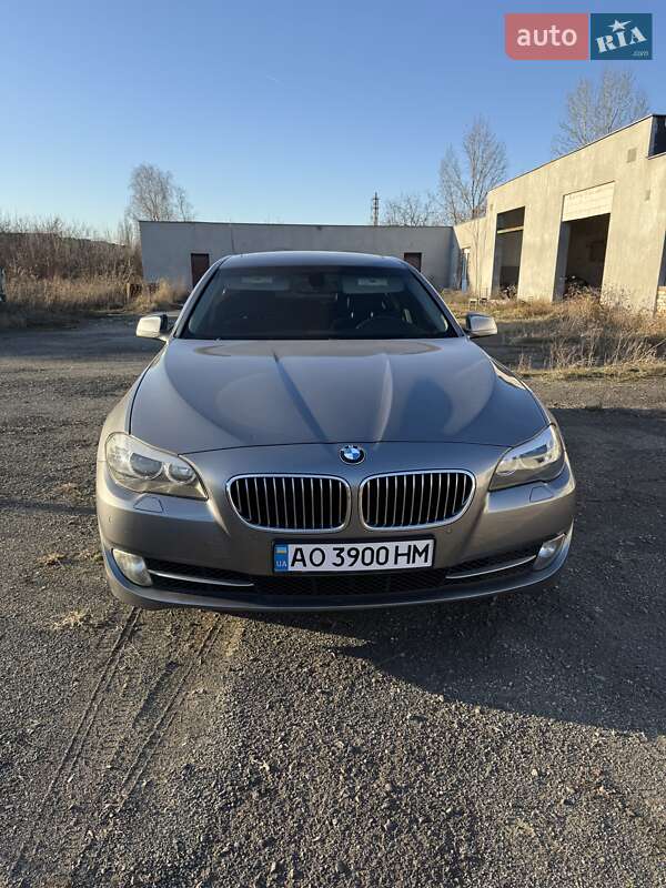 Bmw 5 series (2011)