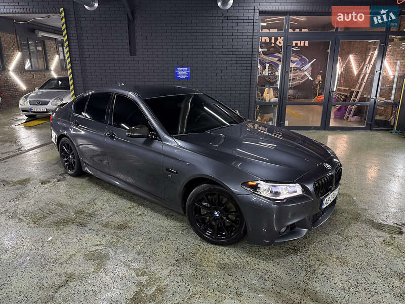 Bmw 5 series (2016)