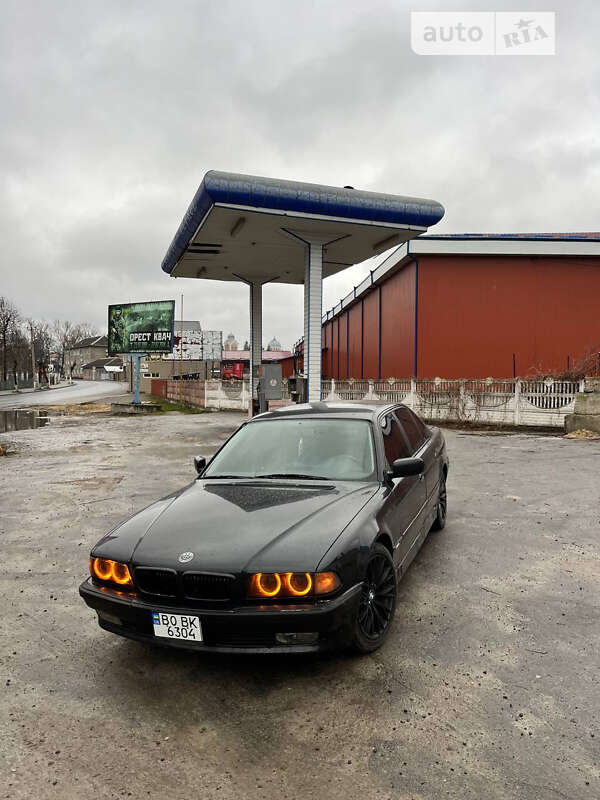 Bmw 7 series (1995)
