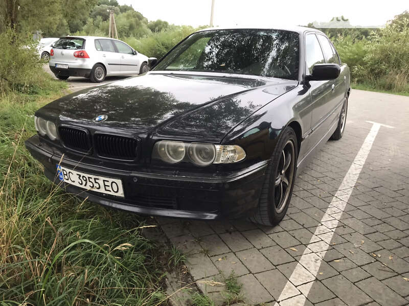 Bmw 7 series (2001)