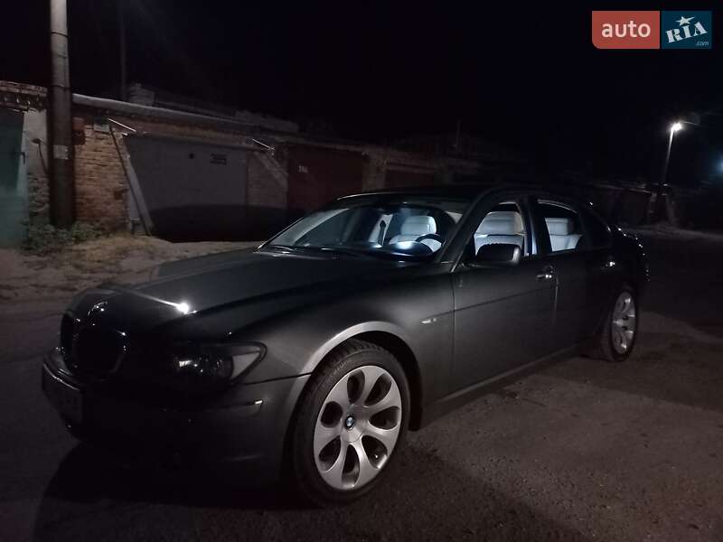 Bmw 7 series (2005)