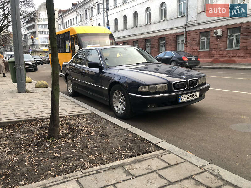 Bmw 7 series (1996)