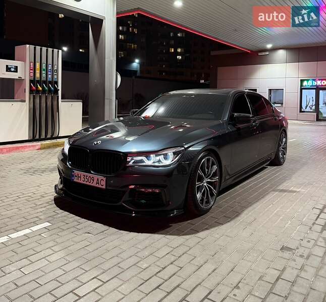 Bmw 7 series (2015)